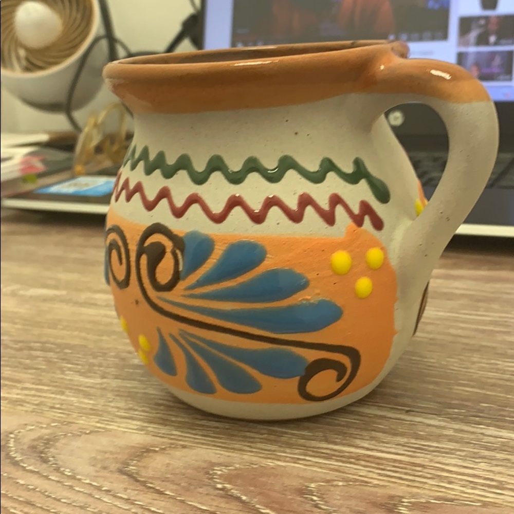 Authentic Mexican pottery. - Picture 2 of 4